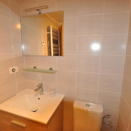 2 Pers. A Avec Vue Montagnes, Parking - Fr-1-517-59 *